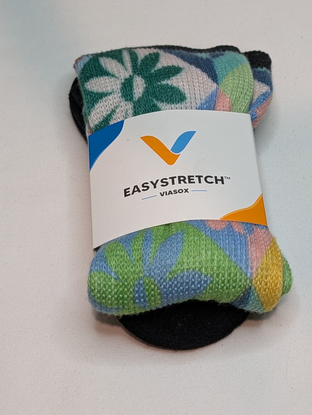 NWT Easystretch Viasox Size Small/Medium